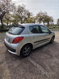 PEUGEOT 207 1.4 HDI 
