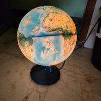 lampada mappamondo Disney 