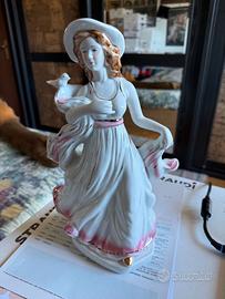 Statuina Capodimonte vintage.