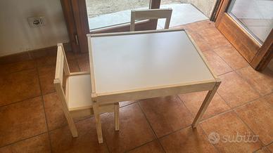 Tavolo con 2 sedie bimbi ikea