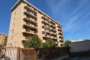 3 LOCALI A PALERMO