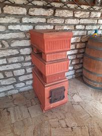 stufa in terracotta