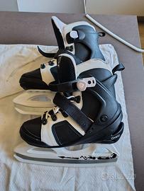 Pattini da ghiaccio n. 39 marca "Oxelo"