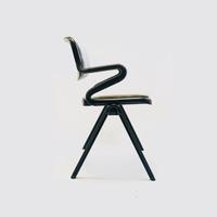 Poltrona “Vertebra” per Anonima Castelli