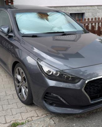 Hyundai i30 fastback