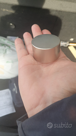 Magneti neodimio calamita