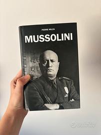 Libro Mussolin1