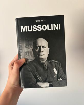Libro Mussolin1