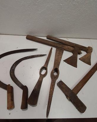 vecchi attrezzi di campagna