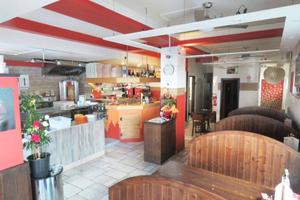 Pizzeria ben gestita con muri e contratto di affit