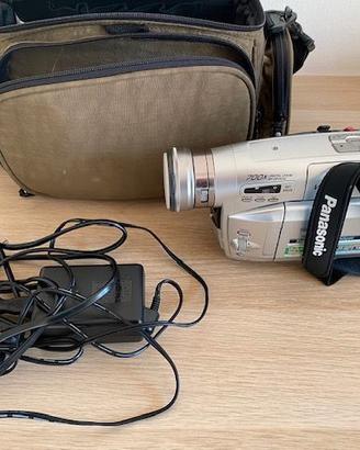 Videocamera vintage Panasonic NV-VZ14 VHS-C