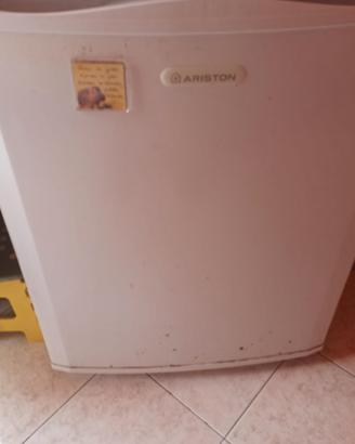 congelatore ariston 