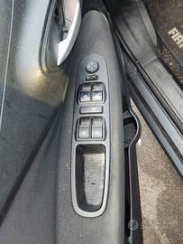 Coman vetri ant sx FIAT GRANDE PUNTO 2013