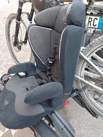 seggiola  auto per bambino