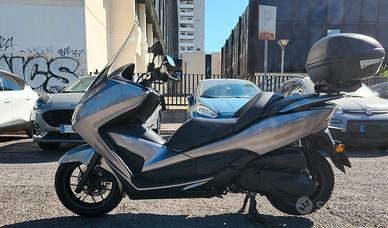 Honda Forza 300 ABS 2014 – SOLO 19.000KM