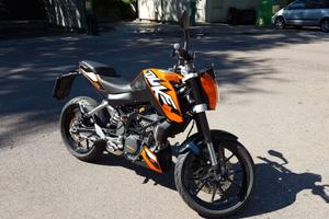 KTM Duke 125