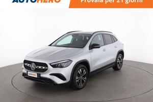 MERCEDES-BENZ GLA 250 JE18024