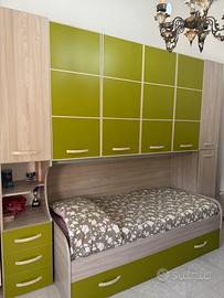 Cameretta completa con doppio letto e armadio