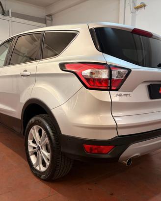 Ford Kuga 1.5 TDCI 120 CV S&S 2WD