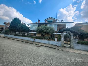 villa indipendente a San Giusto Canavese 