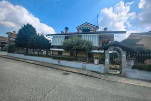 villa indipendente a San Giusto Canavese 