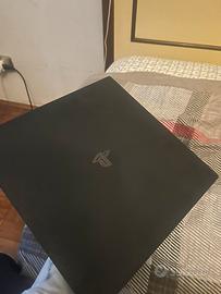Play station 4 pro senza joystick