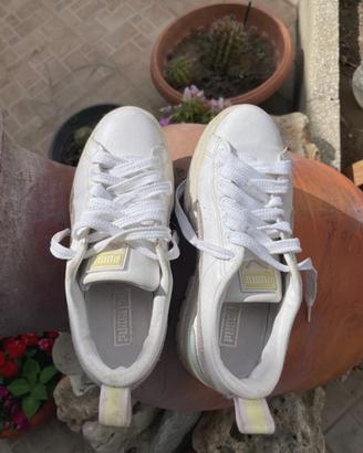 Sneaker