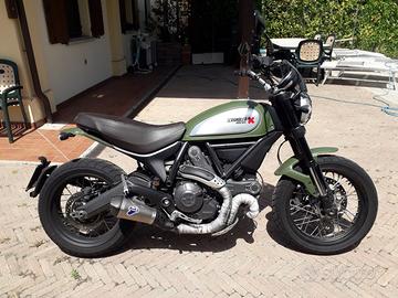 SCRAMBLER 800 Urban Enduro