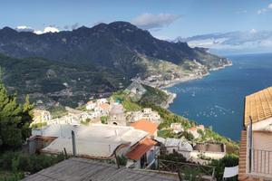 4 LOCALI A RAVELLO