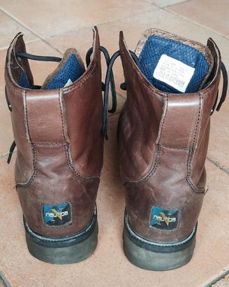 Scarponcini da trekking NAUTICA
mod. Hickory tg.44