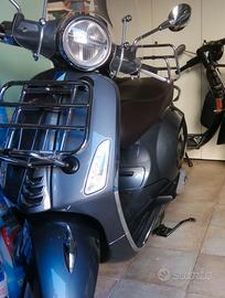 Vespa Primavera 125 Touring.