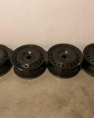 Cerchi R16 5 fori per VOLVO V50