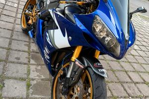 Yamaha R1