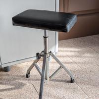 Sgabbello musicale regolabile in altezza