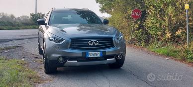 INFINITI QX 70 S-DESIGN 3.0 D