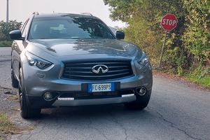 INFINITI QX 70 S-DESIGN 3.0 D
