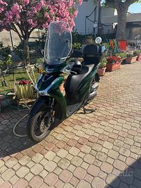 sh 125