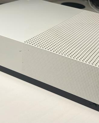 Xbox One Digital perfette condizioni 1 TB