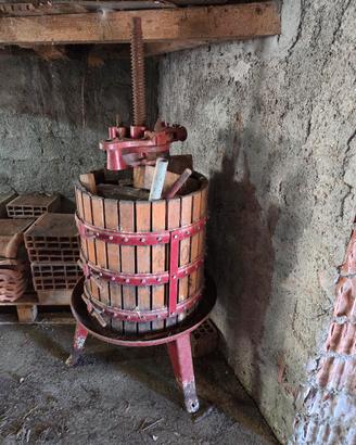 torchio da vino ben tenuto