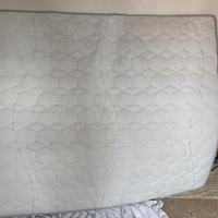 Materasso 195 x 160 cm e relative reti in legno