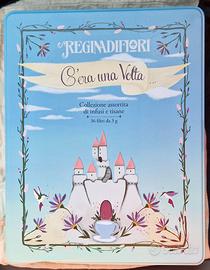 Scatola in latta con infusi e tisane