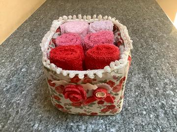 Mini asciugamani ospite con cestino