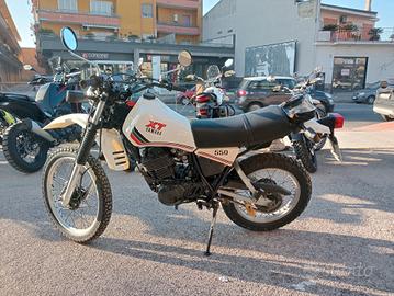 Yamaha XT 550 - 1983