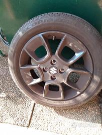Quattro gomme estive 175/60 R16 con cerchi Suzuki