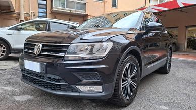 Volkswagen Tiguan 2.0 TDI SCR DSG Style BlueMotion