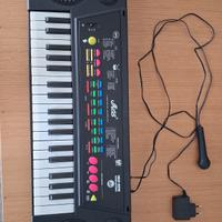 Pianola 37 tasti con microfono