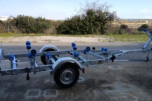 Carrello porta barca 750kg