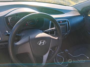 hyundai i20 gpl versione sound 2012