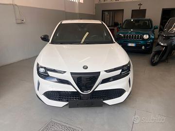 Alfa Romeo Junior 1.2 145 CV Hybrid eDCT6 Speciale