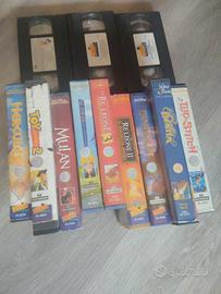 lotto di 12 VHS tutte della Walt Disney 